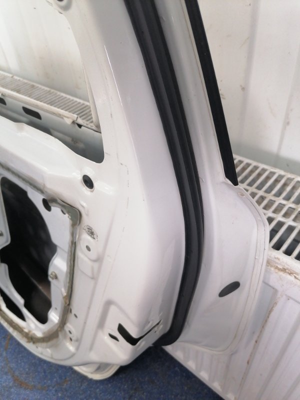 Дверь Nissan Note E11