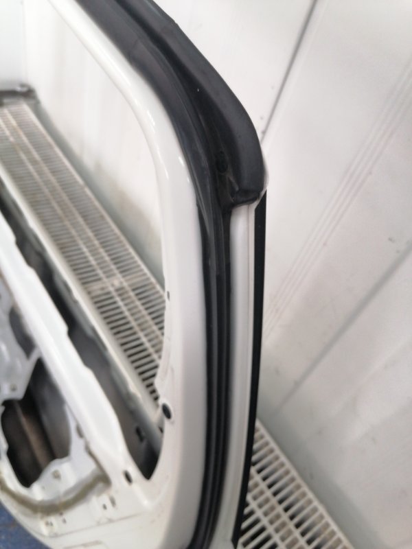 Дверь Nissan Note E11