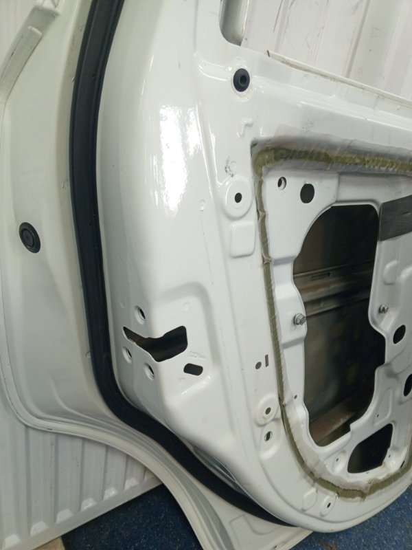 Дверь Nissan Note E11