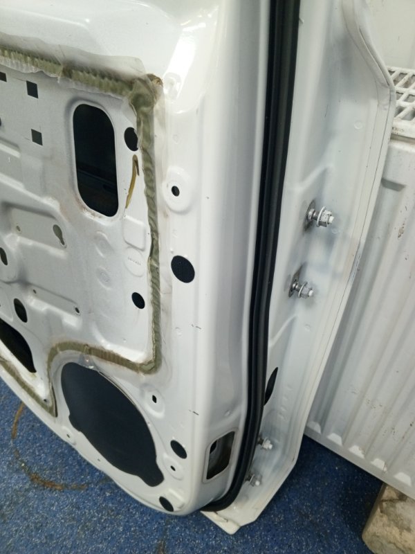 Дверь Nissan Note E11