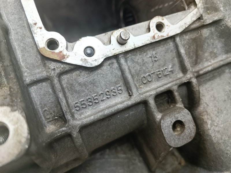 Корпус кпп Opel Corsa D