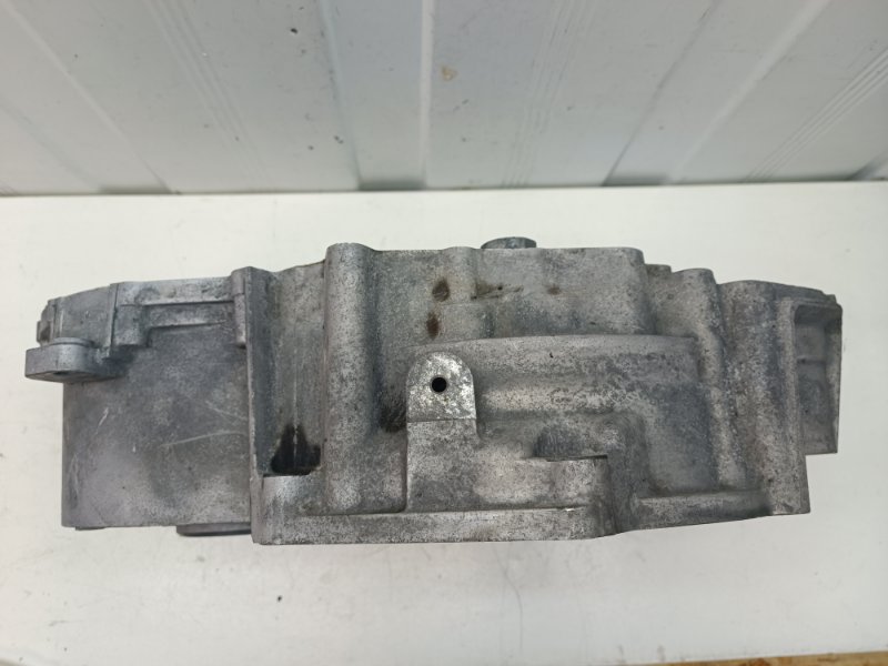 Корпус кпп Volkswagen Golf 2009 6