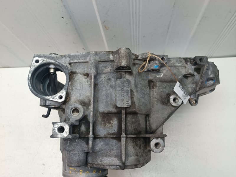 Корпус кпп Volkswagen Golf 2009 6