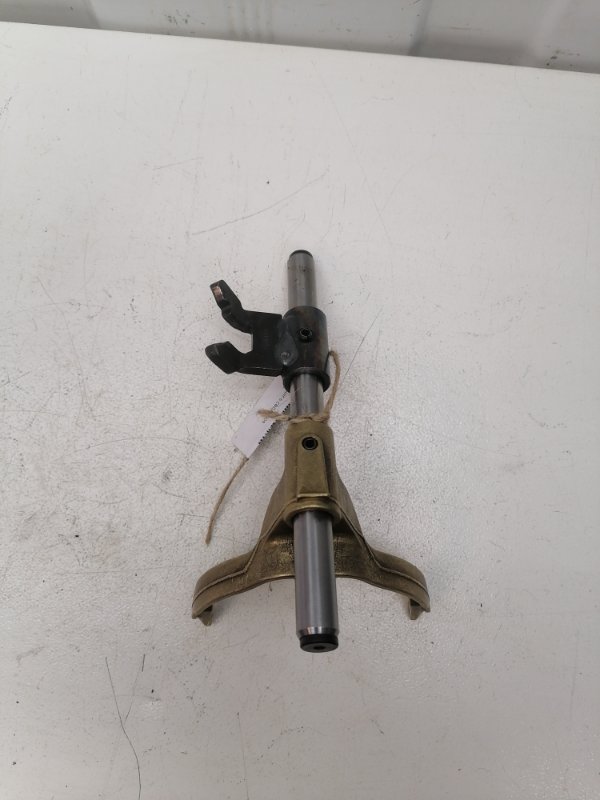 Вилка кпп Volkswagen Golf 2009 6