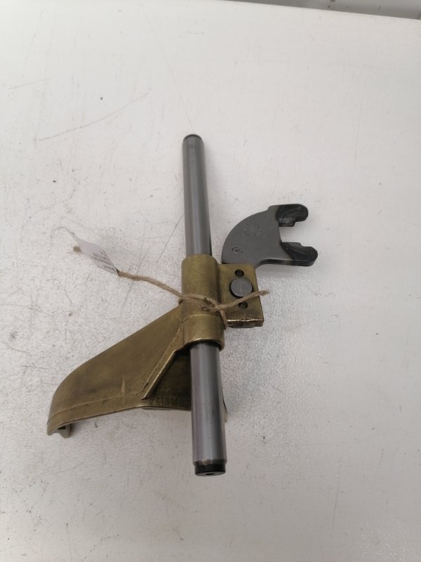 Вилка кпп Volkswagen Golf 2009 6