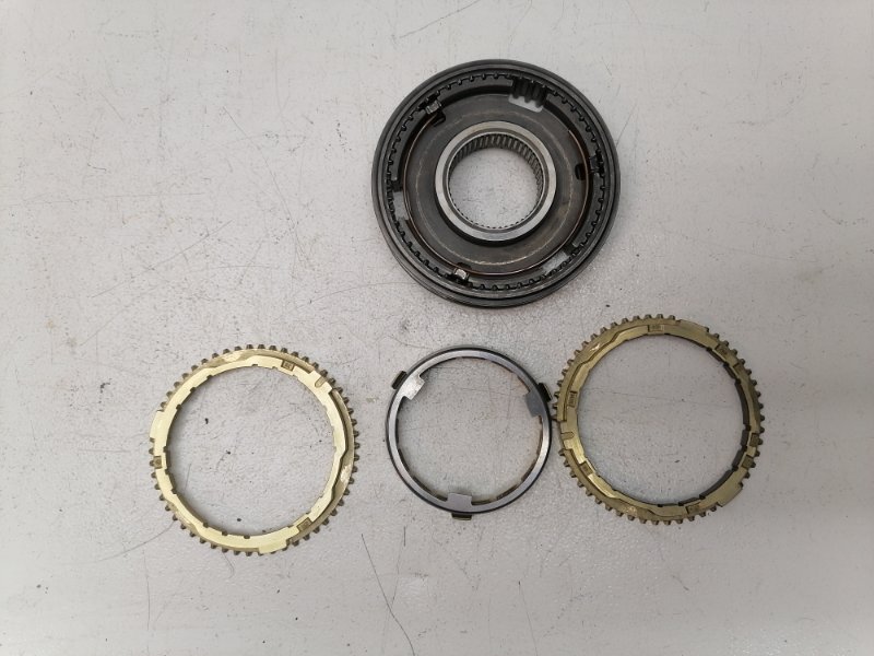 Муфта синхронизатора кпп Volkswagen Golf 2009 6