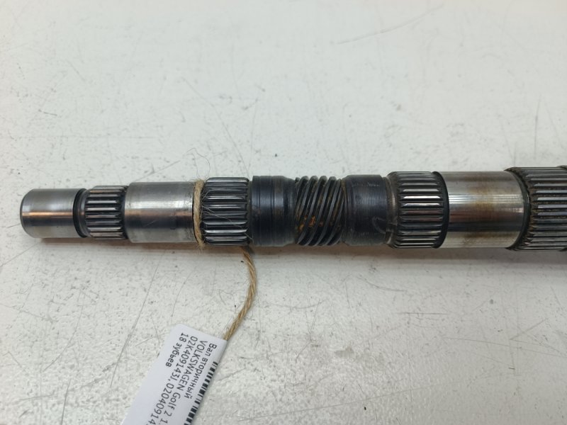 Вал вторичный VOLKSWAGEN Golf 2