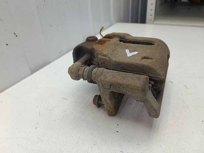 Суппорт Nissan Note E11