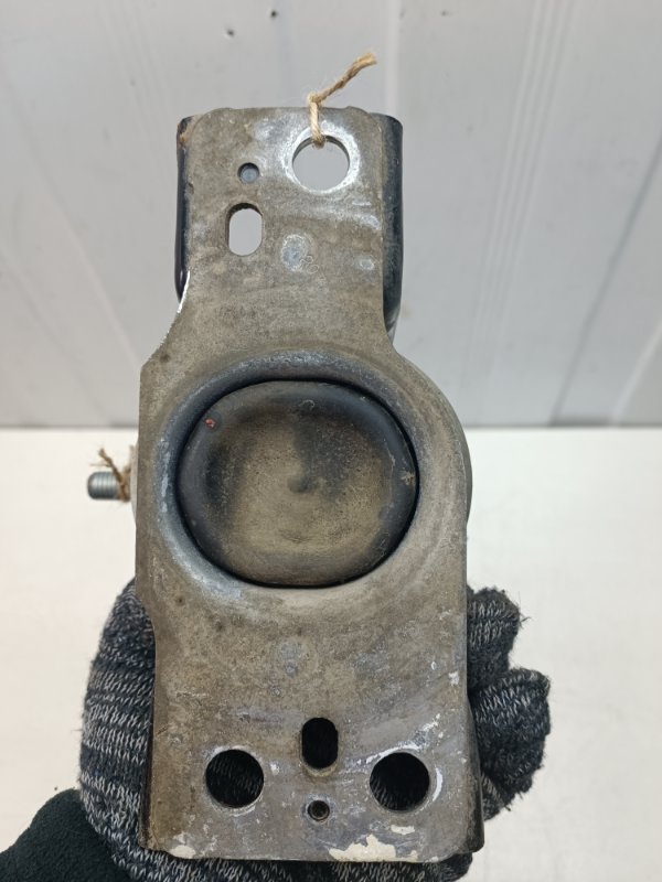 Подушка двигателя Nissan Note E11