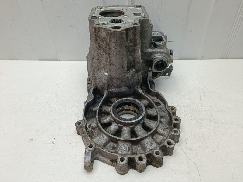 Корпус кпп VOLKSWAGEN Golf 2