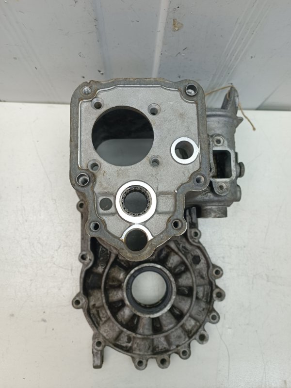 Корпус кпп VOLKSWAGEN Golf 2