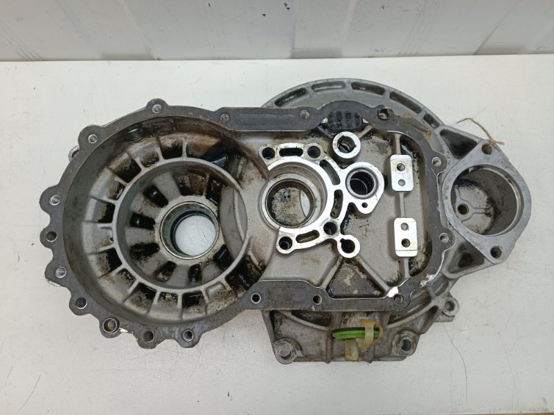 Корпус кпп VOLKSWAGEN Golf 2