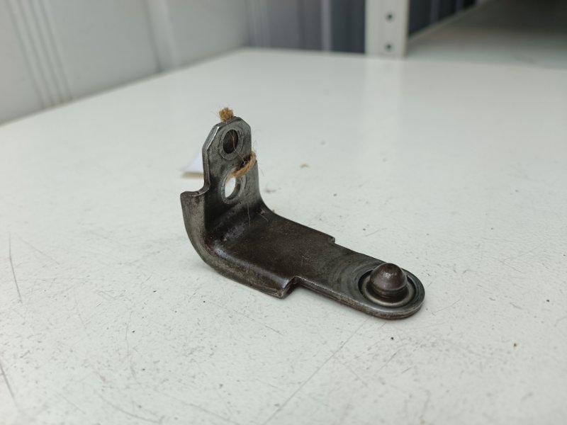 Кронштейн кпп VOLKSWAGEN Golf 2