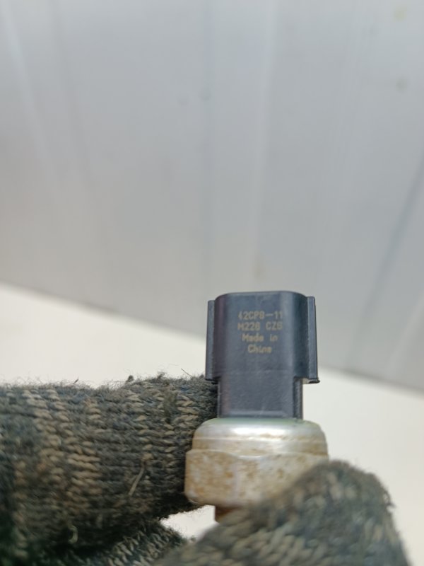 Датчик давления кондиционера Nissan Note E11