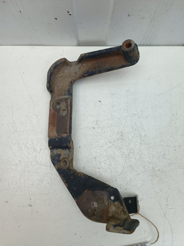 Кронштейн кпп Nissan Note E11