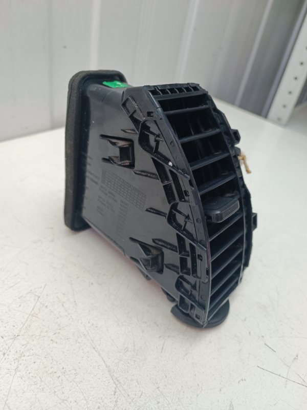 Дефлектор воздушный Nissan Note E11