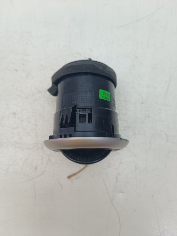 Дефлектор воздушный Nissan Note E11