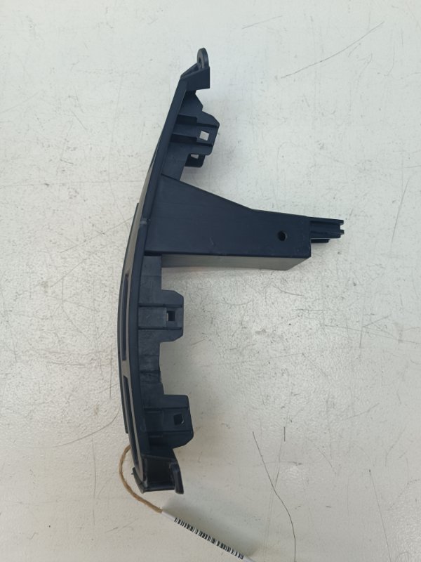 Пластик салона Nissan Note E11