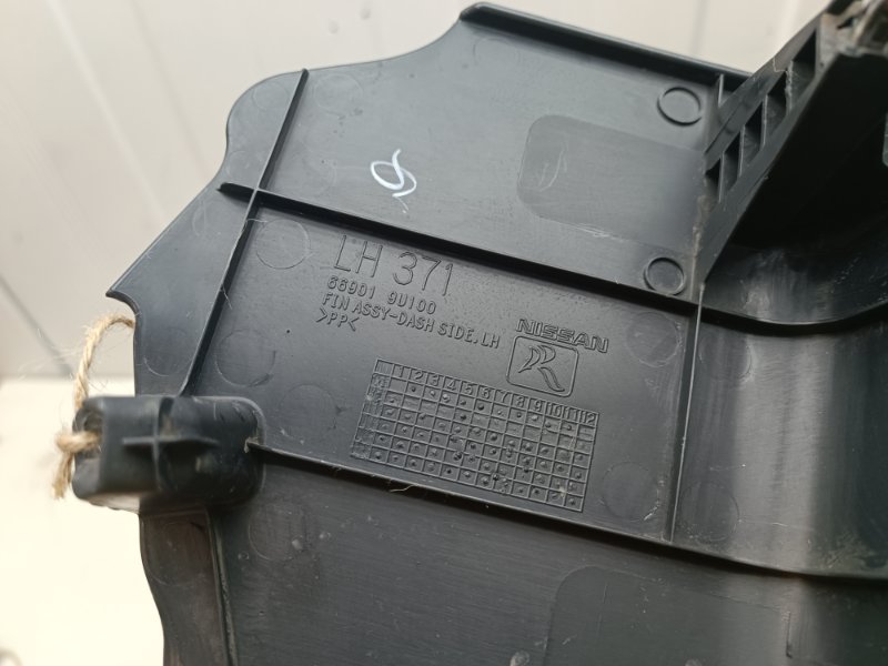 Накладка в салоне Nissan Note E11