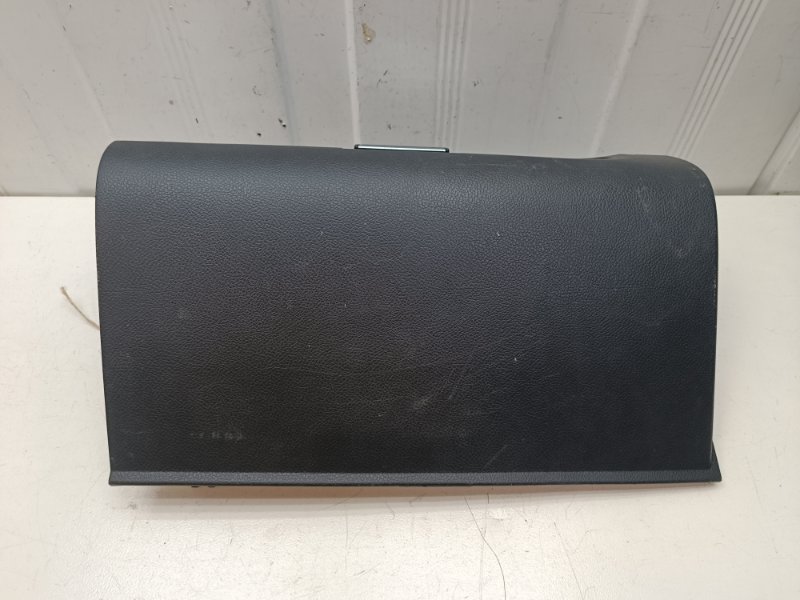 Крышка бардачка Nissan Note E11