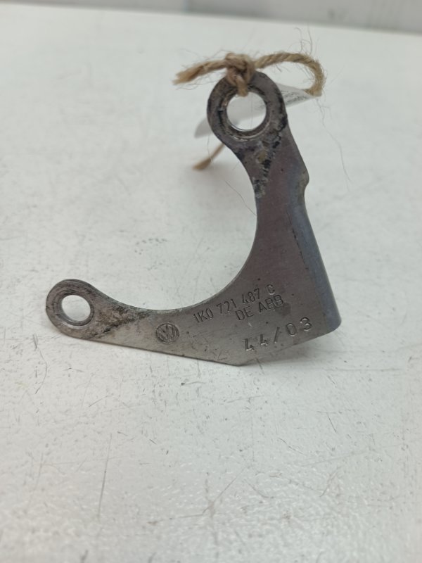 Кронштейн кпп Volkswagen Golf, Jetta 5