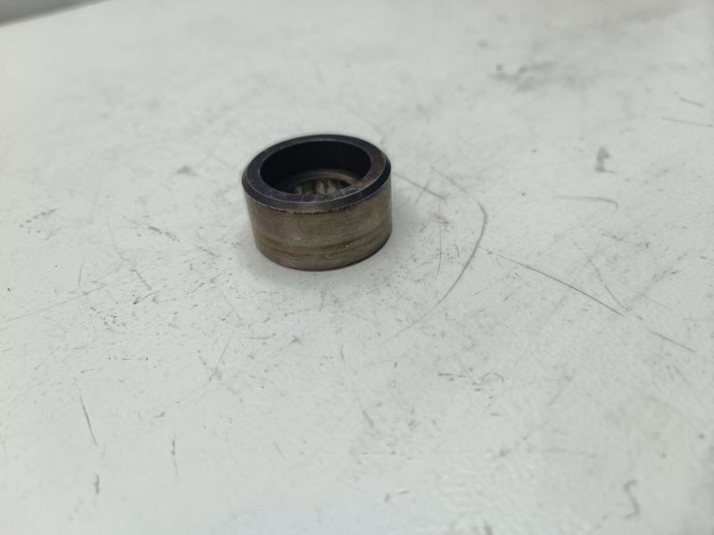 Втулка кпп Volkswagen Golf, Jetta 5