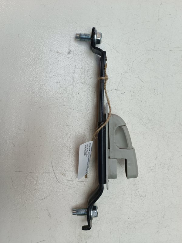 Регулятор ремня безопасности Nissan Note E11