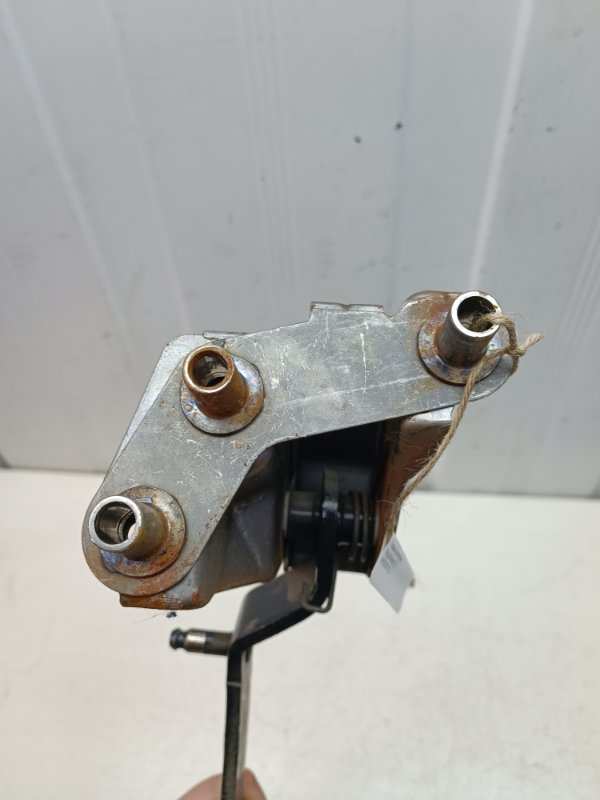 Педаль сцепления Nissan Note E11