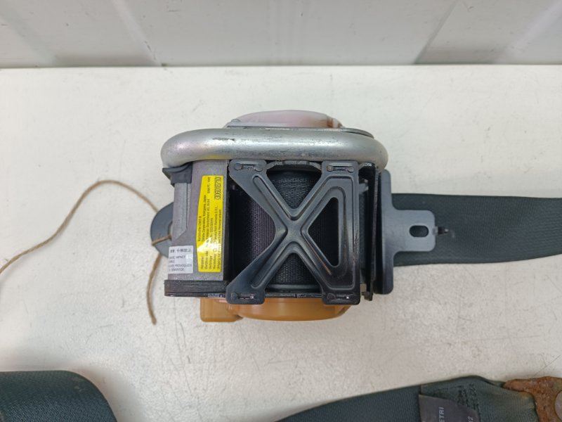 Ремень безопасности Nissan Note E11