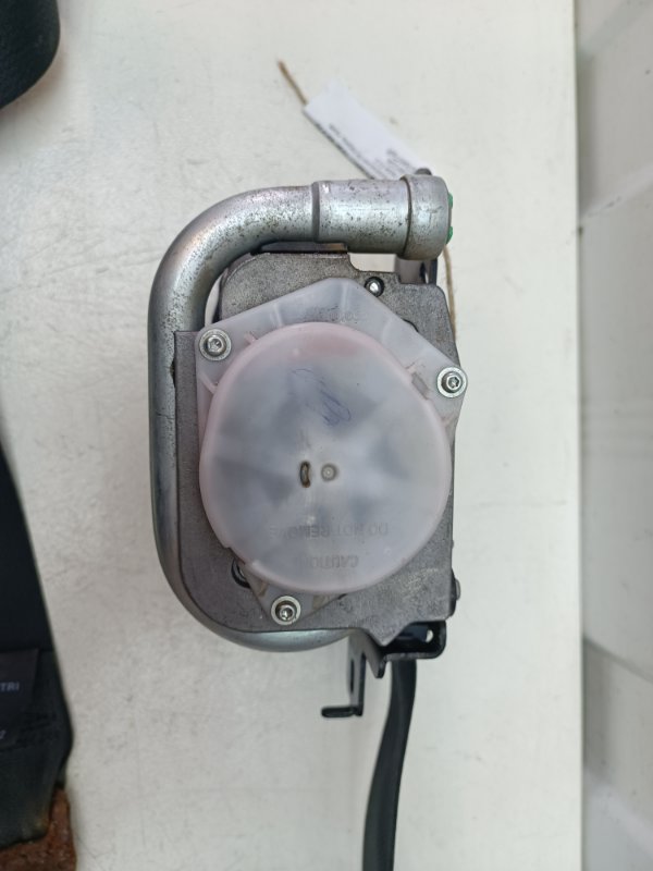 Ремень безопасности Nissan Note E11