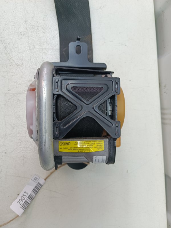 Ремень безопасности Nissan Note E11