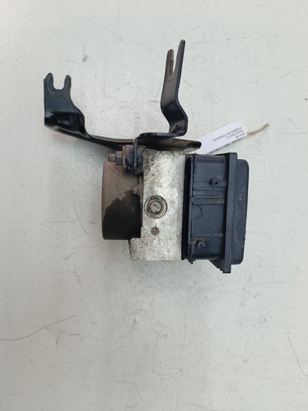 Блок abs Nissan Note E11