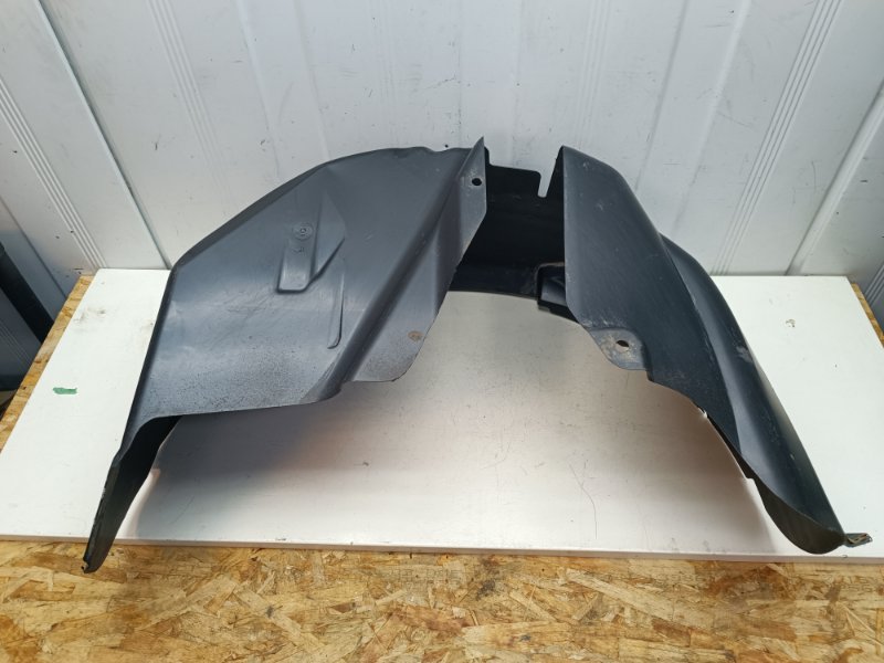 Подкрылок (локер) Nissan Note E11