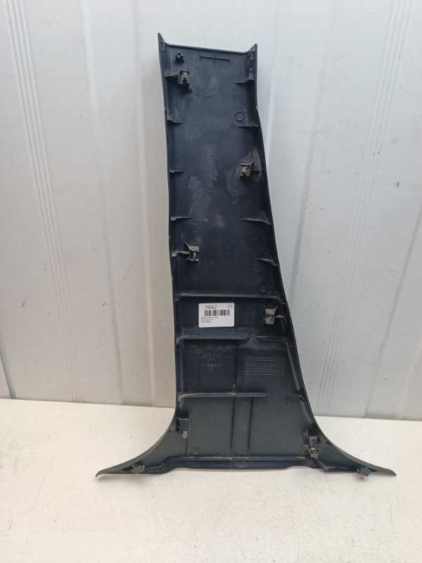 Обшивка стойки Nissan Note E11