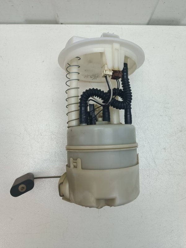 Насос топливный Nissan Note E11