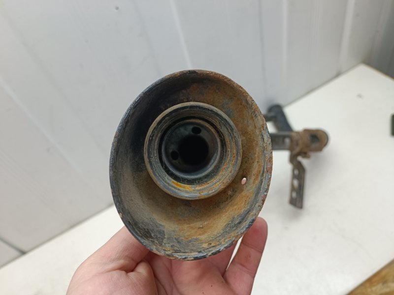 Горловина топливного бака Nissan Note E11