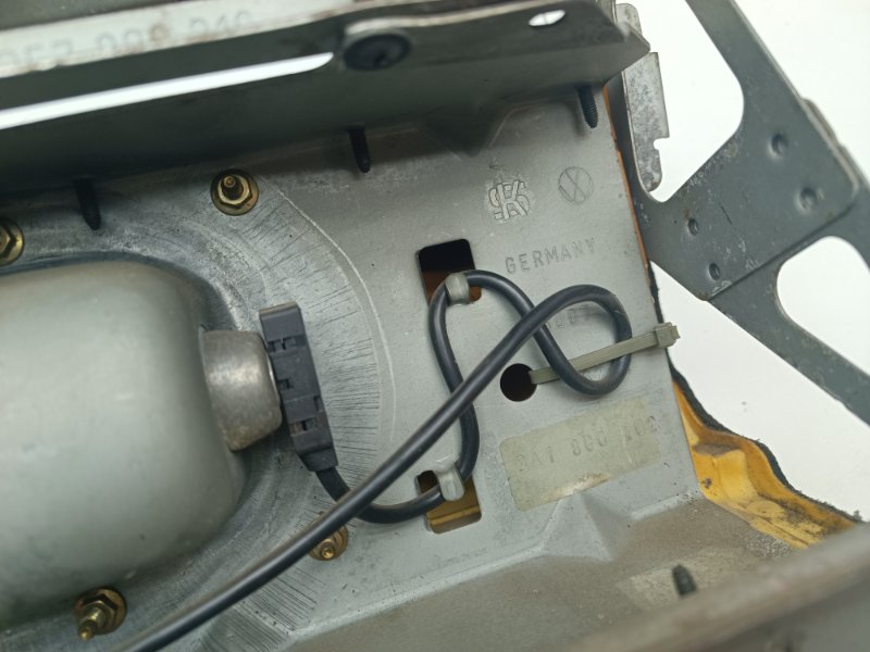 Подушка безопасности пассажира (в торпедо) Volkswagen Passat 1995 B4