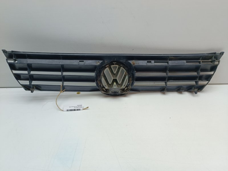 Решетка радиатора Volkswagen Passat 1995 B4
