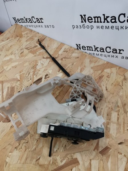 Замок двери Volkswagen Tiguan 2010 5N1