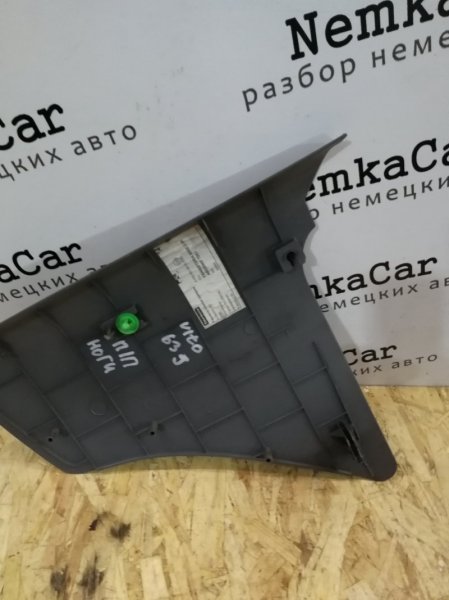 Накладка стойки передней Mercedes Vito 2007 639