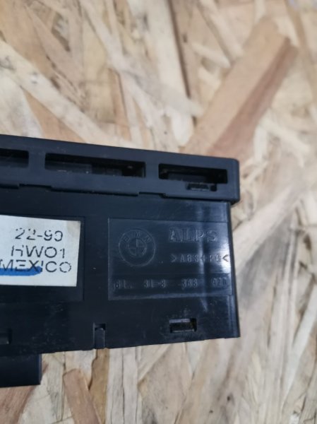 Кнопка аварийной сигнализации BMW 3-Series 1998 E46