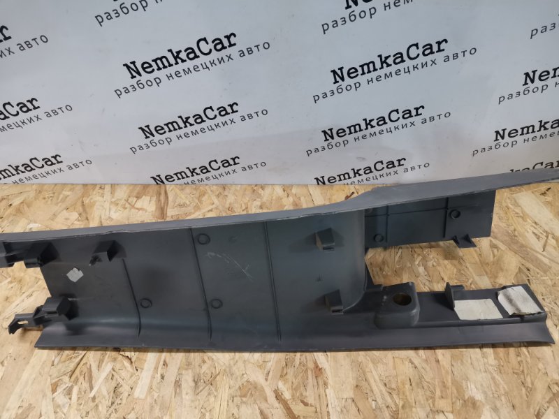 Накладка центральной стойки Mercedes Vito 2007 639