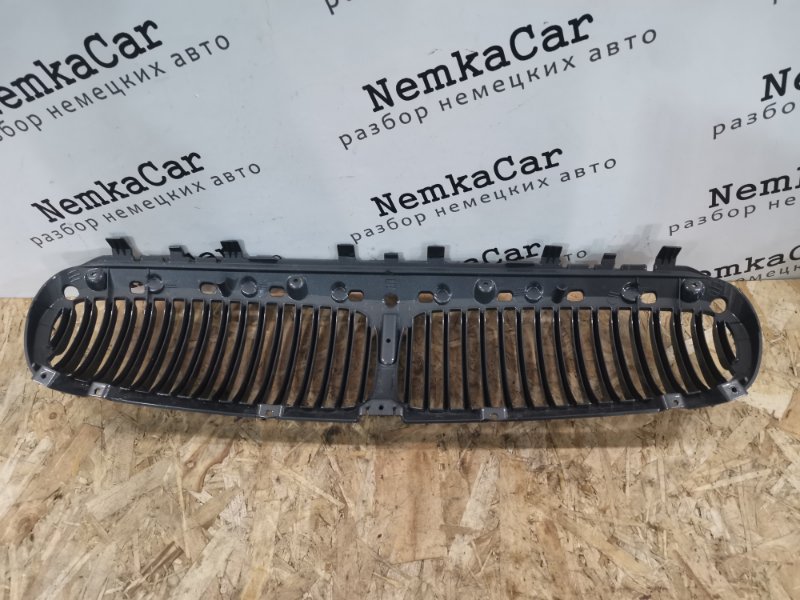 Решетка радиатора Jaguar X-Type