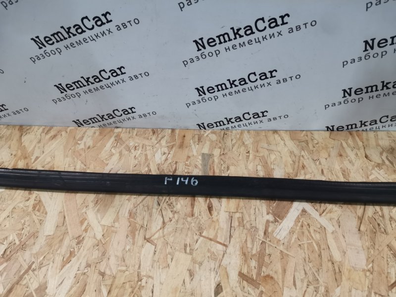 Уплотнительная резинка AUDI A4 B8 2010 B8 Седан