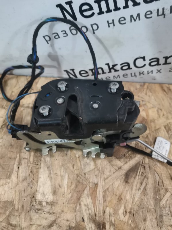Замок двери Mercedes Vito 2013 639 рест