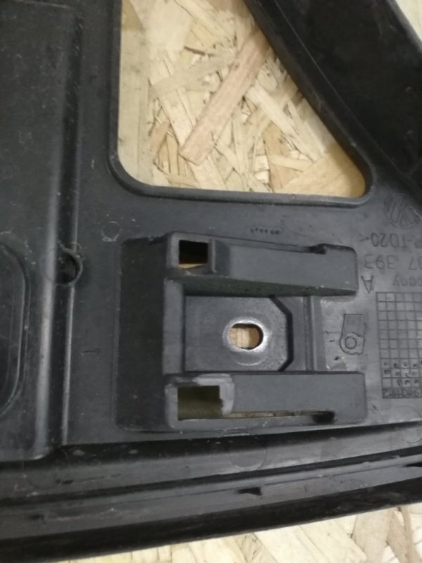 Кронштейн бампера Volkswagen Passat B6 2007 Седан