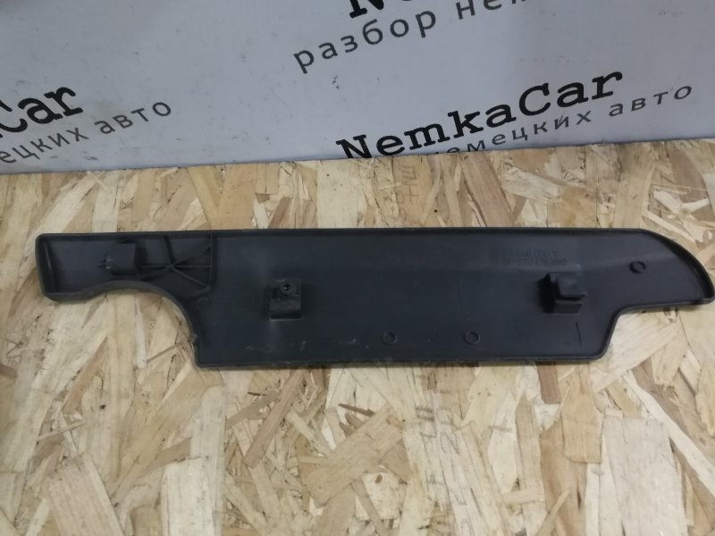 Накладка короба сиденья Mercedes Vito 2007 639