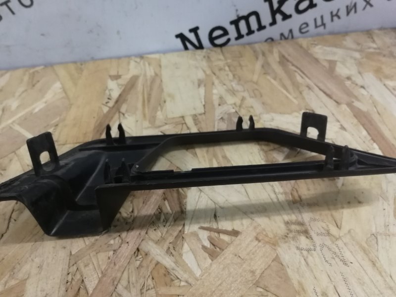 Накладка обшивки двери Mercedes W124 1987