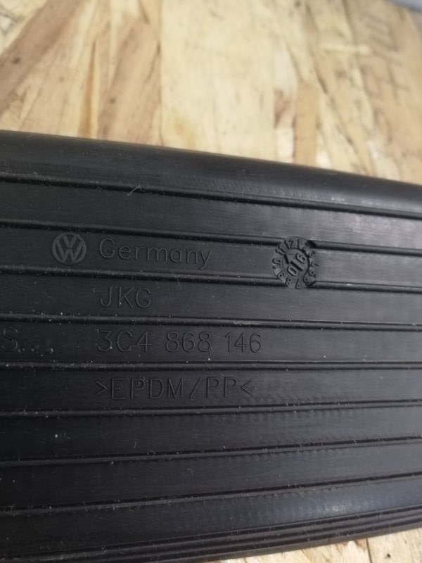Коврик в дверь Volkswagen Passat B6 2007 Седан