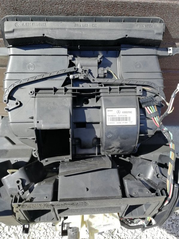 Корпус печки Mercedes Vito 2008 639